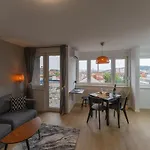 Elegant Tour As Studio Gilly With Open Views And A Balcony In The Center Ljubljana