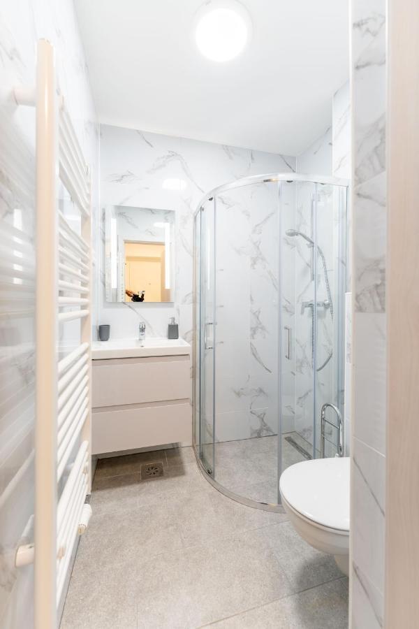 Elegant Tour As Gilly With Open Views And A Balcony In The Center Apartment Ljubljana